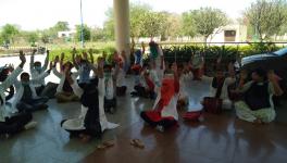 Nurses at Banda Medical College Protest Against Salary Deduction, Demand PPEs