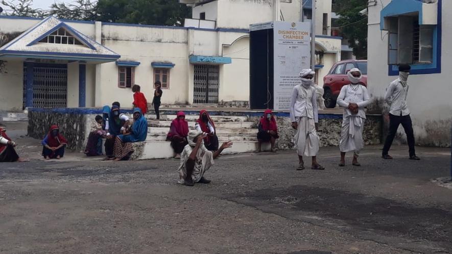 Woman Delivers Still-Born, Family Blames Gujarat Police for Holding Them up for Not Wearing Masks