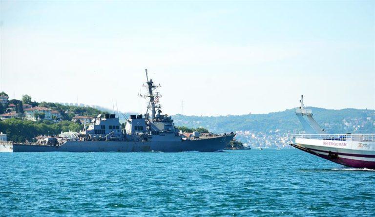 A US Navy destroyer crosses the Bosphorus to enter the Black Sea, as tensions simmer around Ukraine. (File photo)