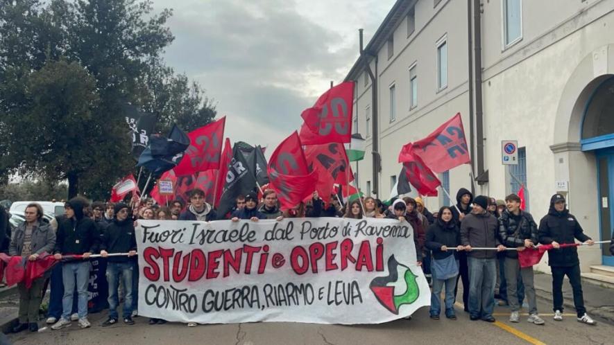 Students in solidarity with dockworkers in Ravenna. Source: Cambiare Rotta Bologna