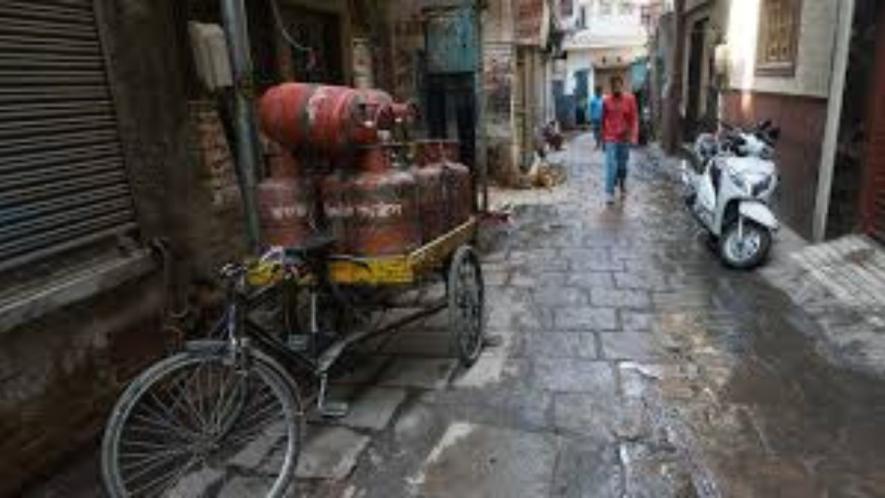 Liquefied Petroleum Gas cylinders in India. Photo: Wikimedia Commons