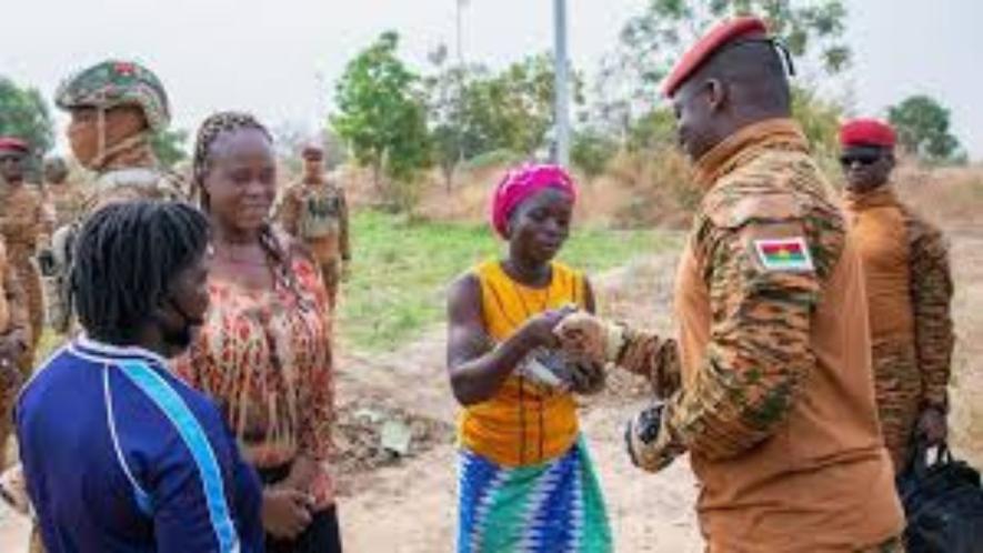Ibrahim Traore visits women in agricultural production on International Women's Day. Photo: Burkina Faso Presidency